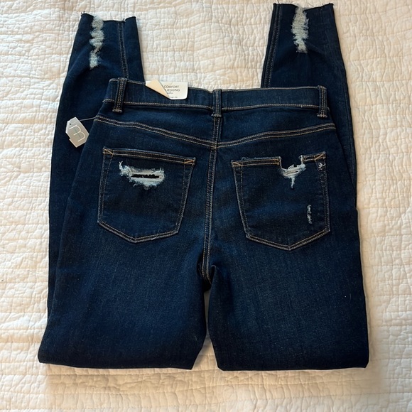 NWT- Maurices Cool Comfort Pull On Super High Rise Jegging/ Size Small - Long - Picture 6 of 9